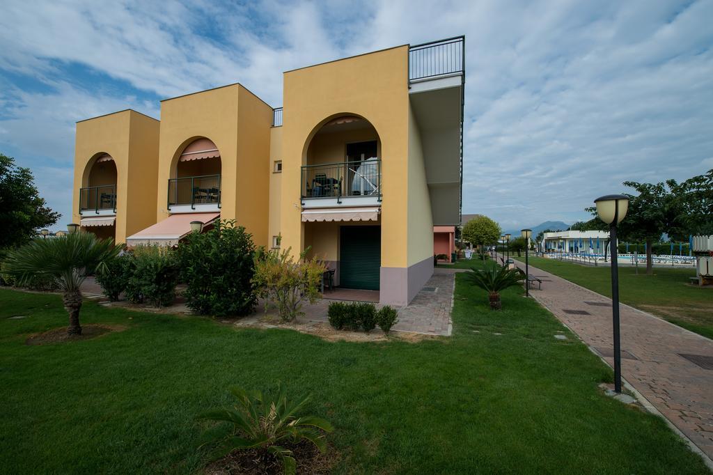 Residence Borgomare Альбенга Экстерьер фото