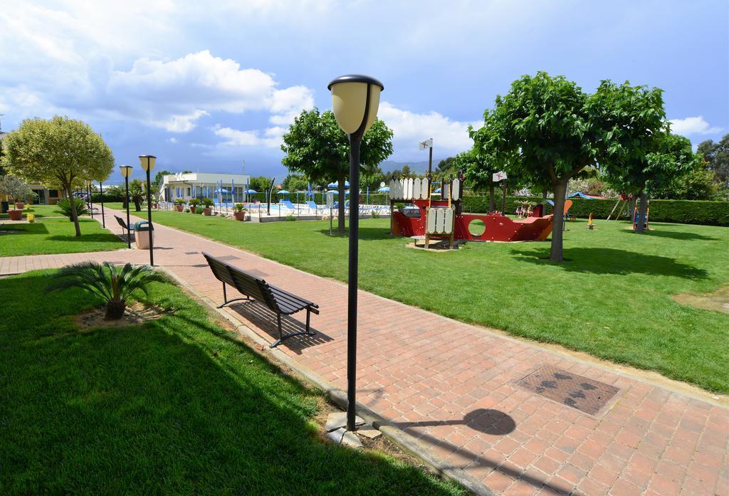 Residence Borgomare Альбенга Экстерьер фото